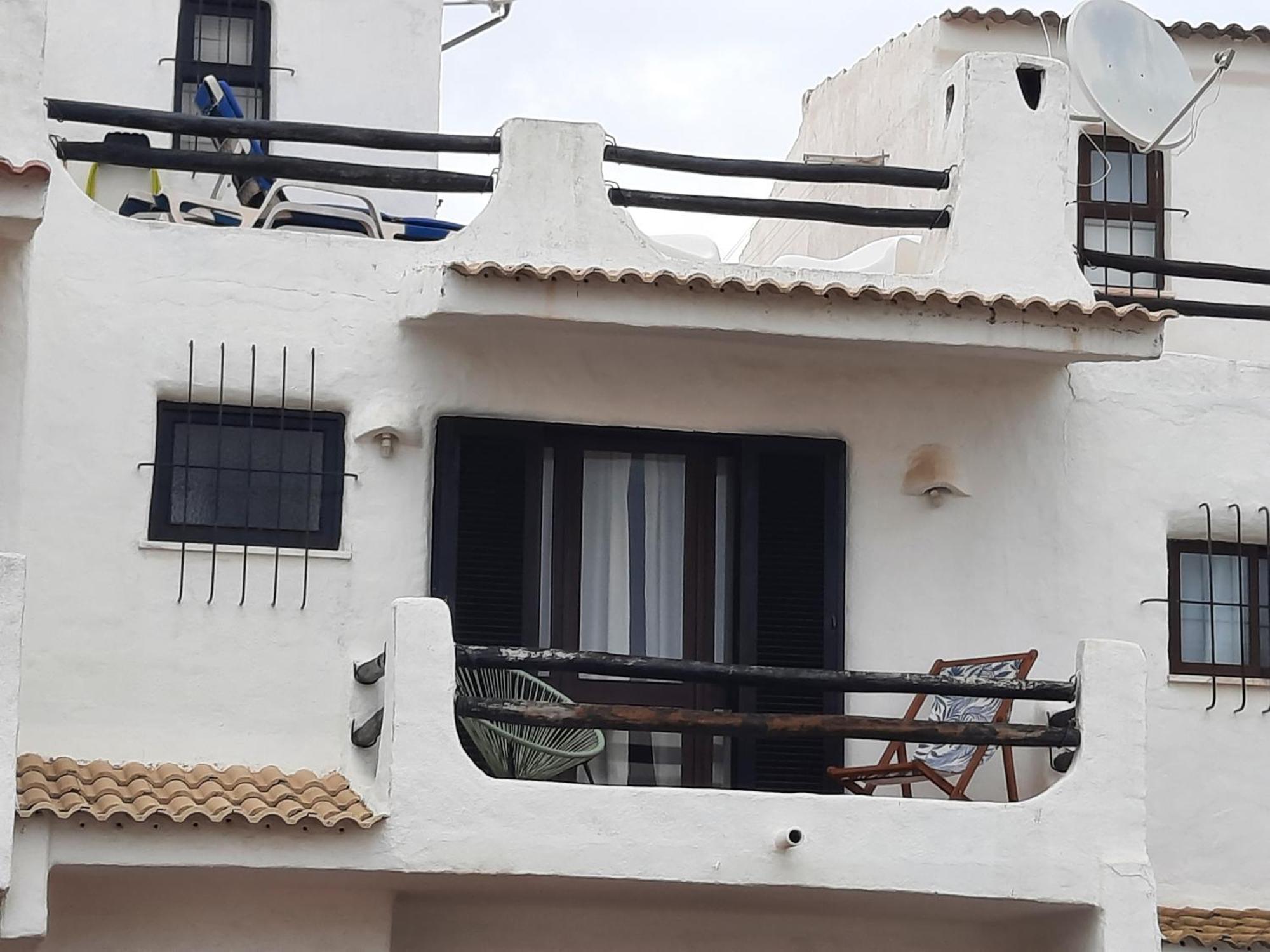 Moradia T2+1 COM PISCINA Lagos Exterior foto