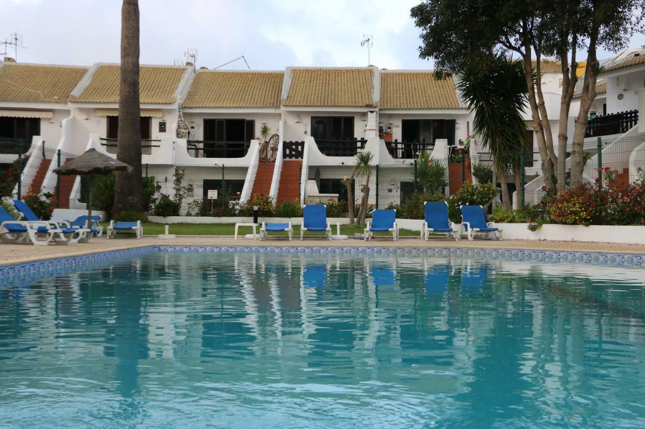 Moradia T2+1 COM PISCINA Lagos Exterior foto